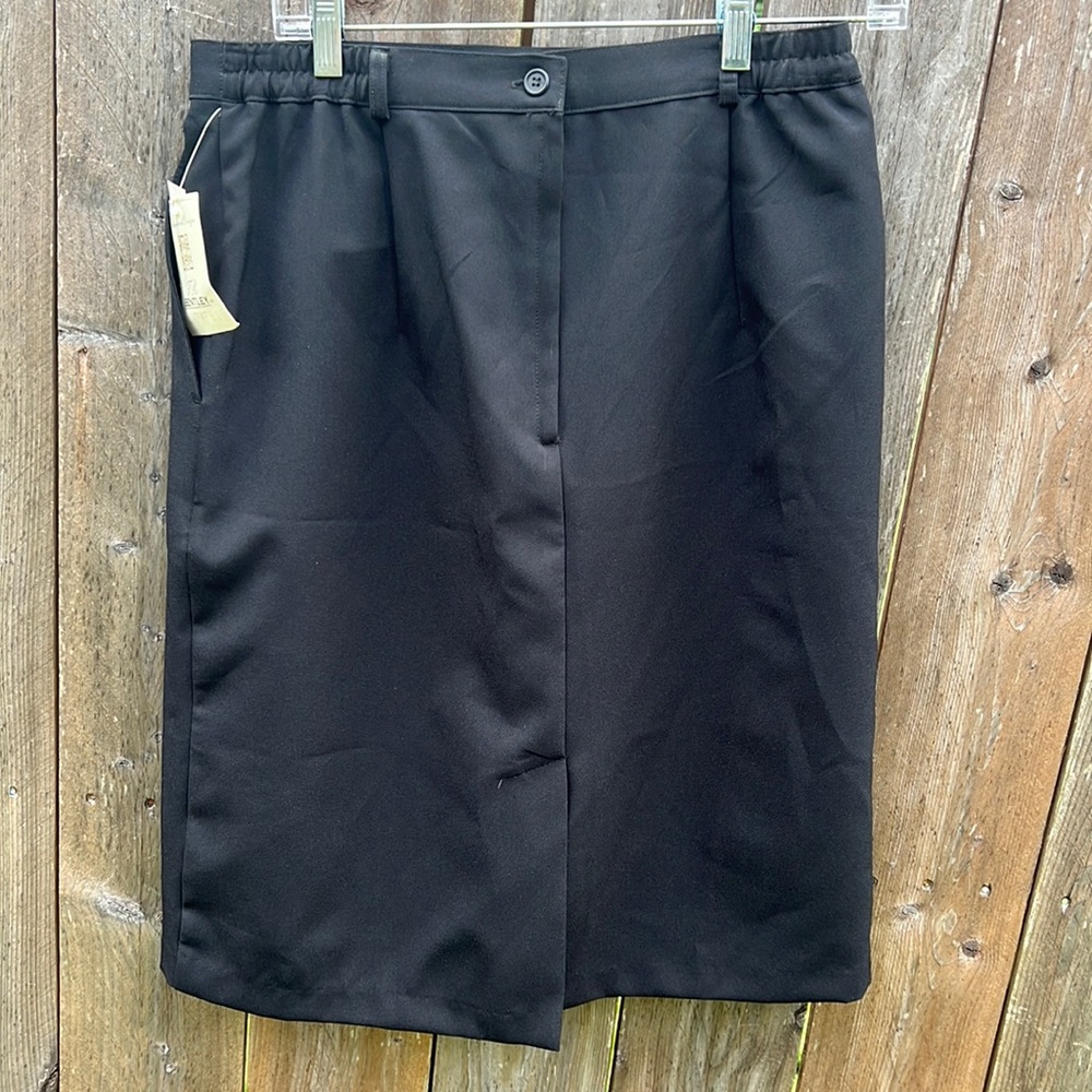 Vintage Bentley casual skirt size 12 new with tags